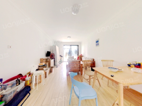 整租·华丽家族太湖汇景花园4期 4室2厅 南