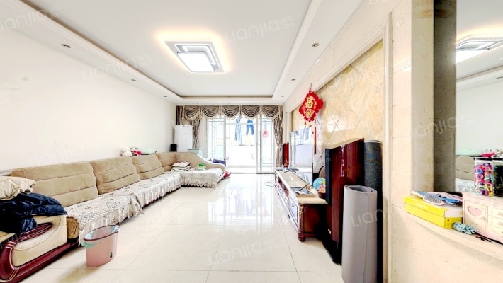 依山郡花园一期二手房实景图