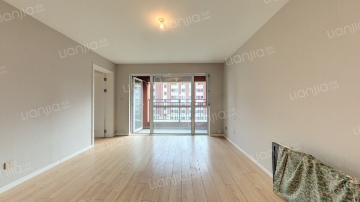 中旅万科城二期二手房实景图