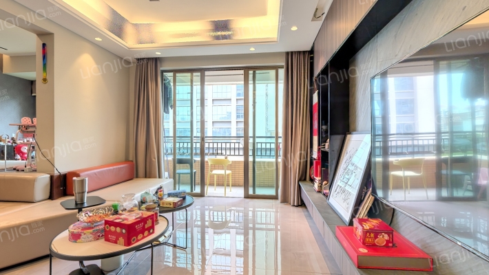 东骏朗晴轩二手房实景图