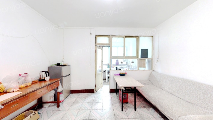 公路公司宿舍院落二手房实景图