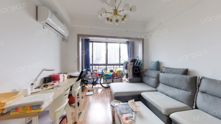 天高鸿苑二手房实景图