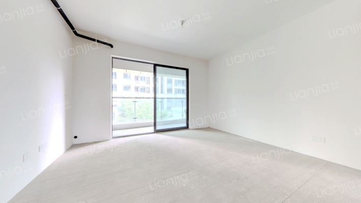 中建凤凰湖畔二手房实景图