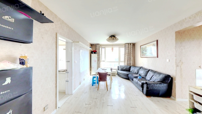 金地滨河国际二手房实景图