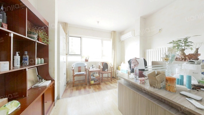 蓝调国际二手房实景图