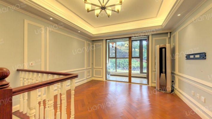 海尔海逸公馆二手房实景图