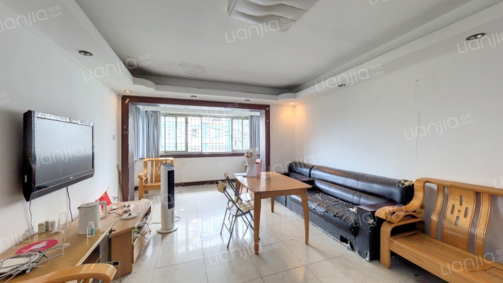 小天公寓二手房实景图