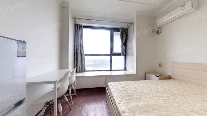 四维金座二手房实景图