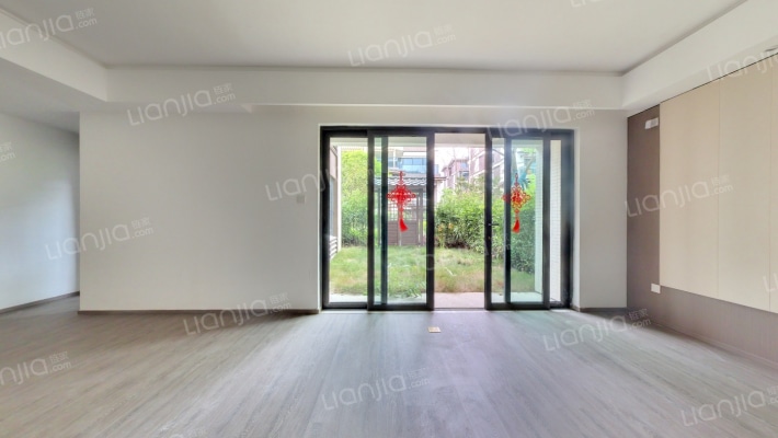 龙湖芳树晴川二手房实景图