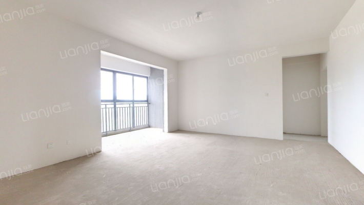 翡翠积家二手房实景图