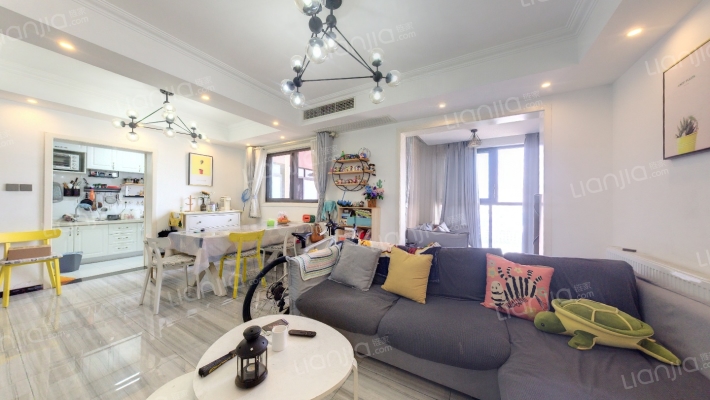 成都新天地二期春天里二手房实景图