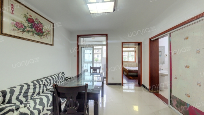 山湖苑西区二手房实景图