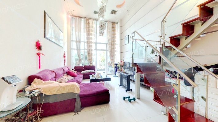 莱茵河畔二手房实景图