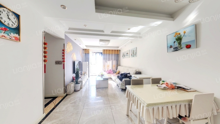 高迪墨香郡二手房实景图