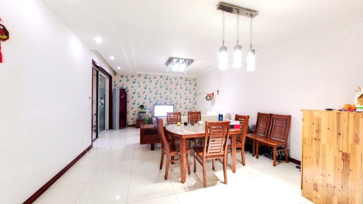 皇冠钻石双星二手房实景图