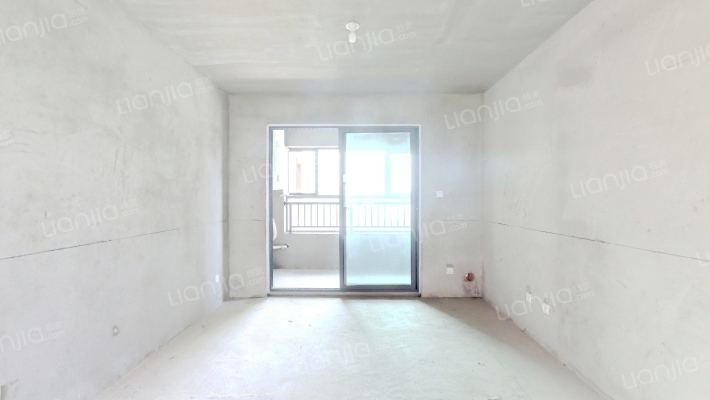 双兴河畔家园B区二手房实景图