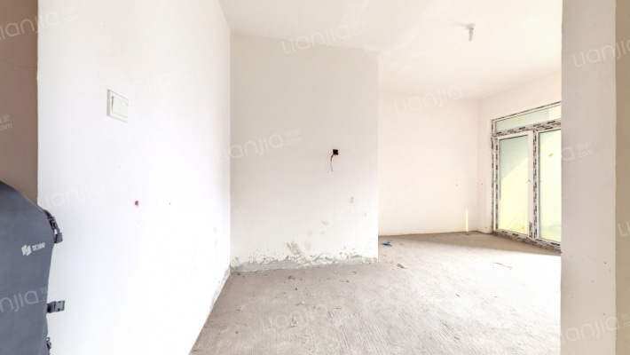 永缘寓乐圈二手房实景图