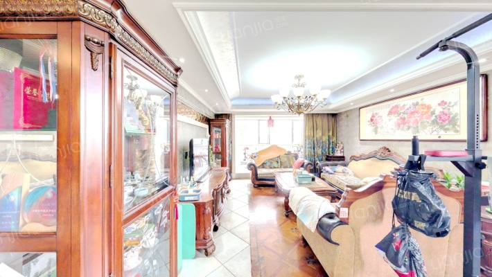 天山新公爵东区二手房实景图