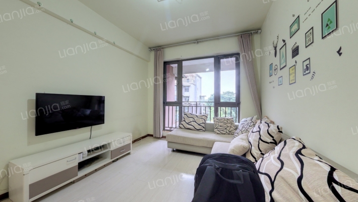 岭秀都江1期二手房实景图