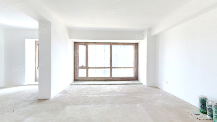 深蓝中心二手房实景图