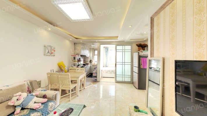 雷凯铂院二手房实景图