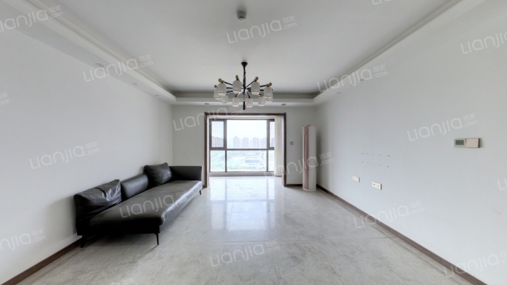 万科公园大道二手房实景图