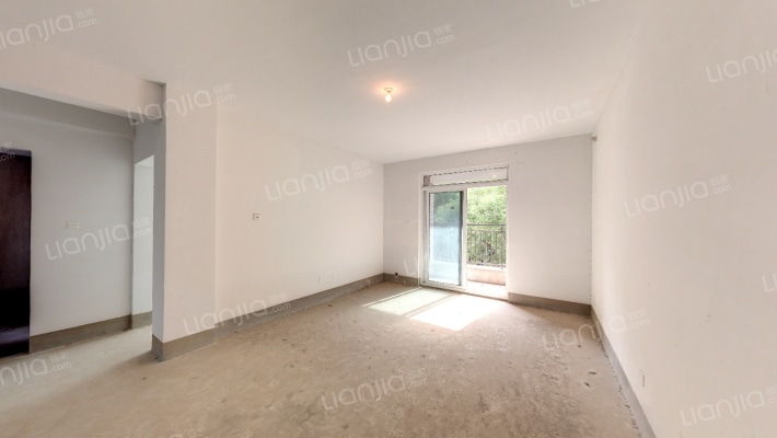 爱家皇家花园二手房实景图