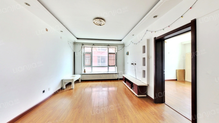 德意经典二手房实景图