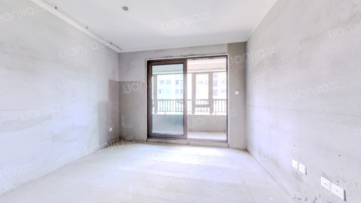 滨河湾C区二手房实景图