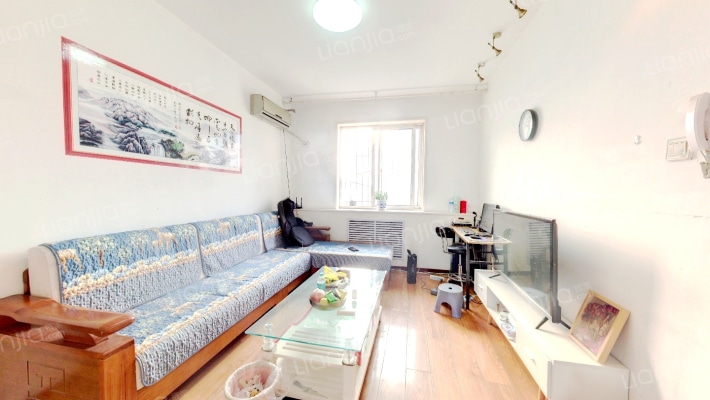 金属小区二手房实景图