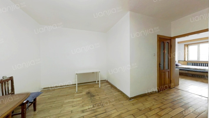 电缆名苑小区二手房实景图