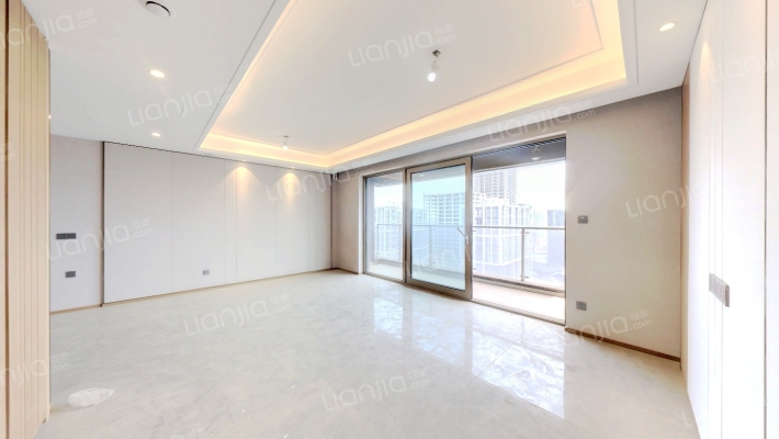 绿地新里铂瑞公馆二手房实景图