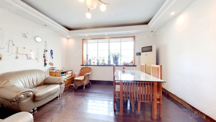 中兴花园二手房实景图