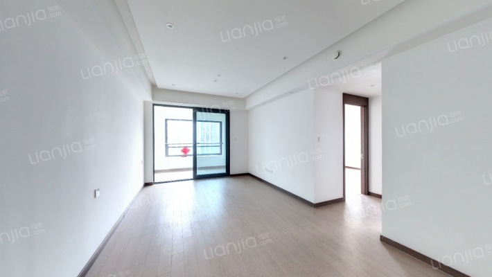 万科翡翠公园一期二手房实景图