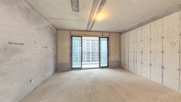 轨道中建麓江府二手房实景图