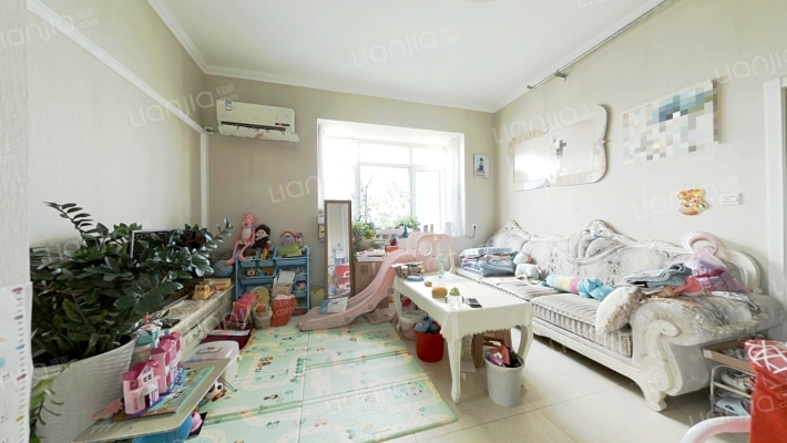 蓝调国际二手房实景图