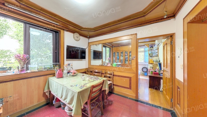 弯弯新村二手房实景图