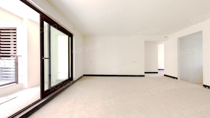 龙湖椿山2期1组团二手房实景图