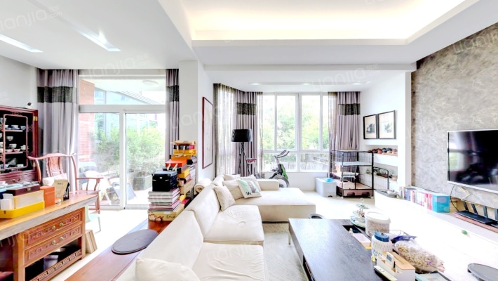 居住主题公园玫瑰华庭二手房实景图