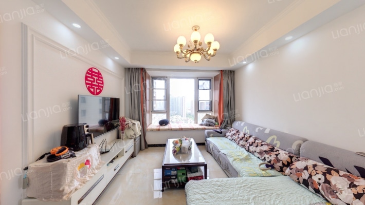 雍荣华庭二手房实景图