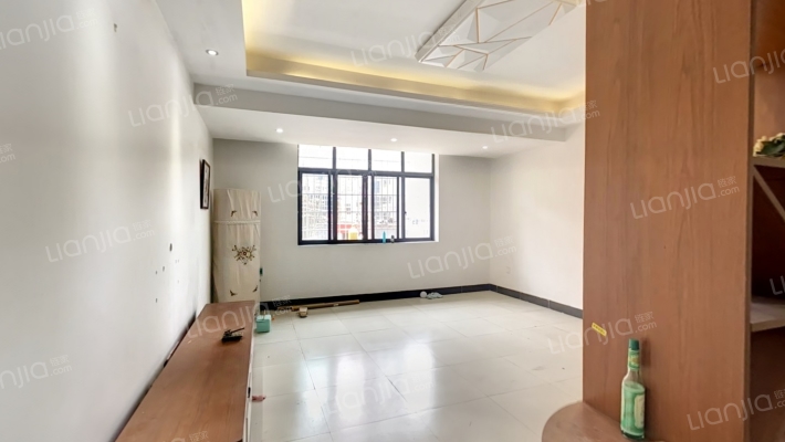 屹立龙城二手房实景图