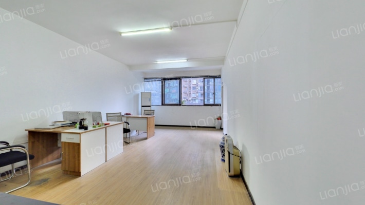 重庆杨家坪五环大楼二手房实景图