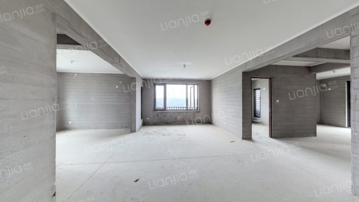 济仁华庭二手房实景图