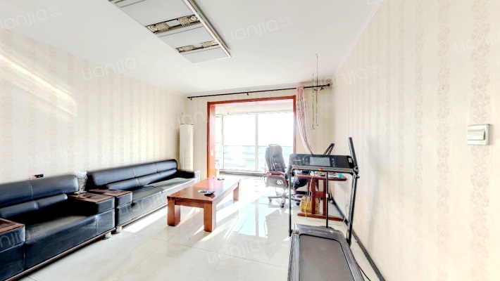 万佳丽都二手房实景图