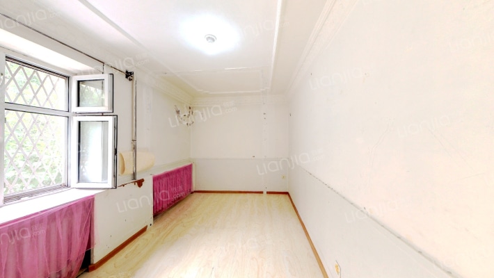 洁净街二手房实景图