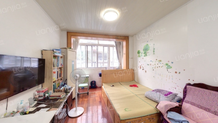 控江路1200弄二手房实景图