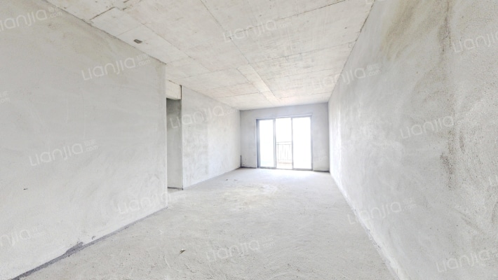 保华铂郡二手房实景图