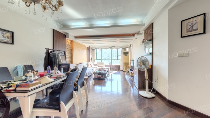 骏威广场二手房实景图