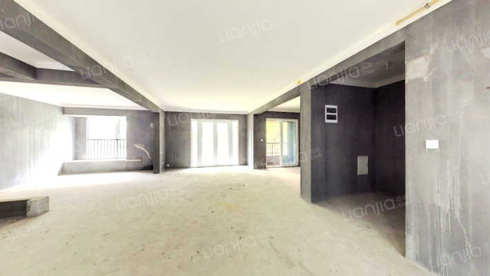 德信中梁君宸府二手房实景图