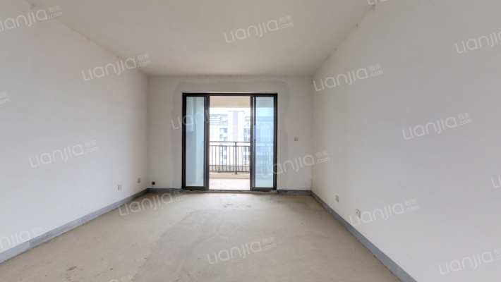 绿地国际博览城二期博翠二手房实景图